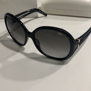 Chloe CE651S oval women’s sunglasses. Only worn a couple times.